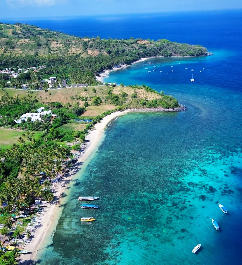 Pantai Mentigi di Lombok Utara (instagram : alankoeswara)