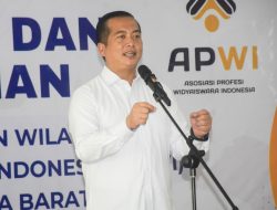 Pelantikan dan Pengukuhan DPW APWI NTB, Gubernur Miq Iqbal Luncurkan NTB Corporate University