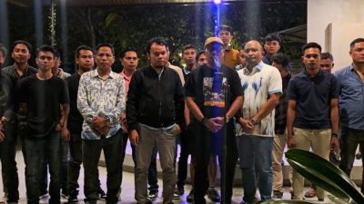 Pasca Pembakaran DPRD, Aktivis NTB Gelar Deklarasi Damai di Mataram