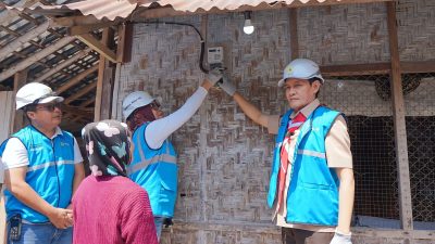 Semarak Hari Kemerdekaan, PLN UIW NTB Hadirkan Akses Listrik Gratis bagi Warga Kurang Mampu melalui Program Light Up The Dream