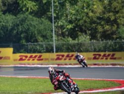 Bezzecchi Rebut Pole di Mandalika, Marquez Terdepak ke Barisan Tengah