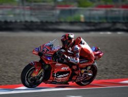 Bagnaia Tersungkur ke P14, Ducati Tetap Rayakan Gelar Tim Terbaik 2025