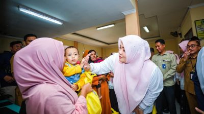 Umi Dinda Gelar Bakti Stunting dan Peduli Lansia di Mataram