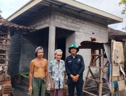 Warga Kurang Mampu di Lombok Tengah Terima Bantuan Bedah Rumah dari Baznas NTB