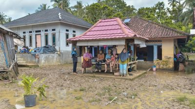 Banjir Terjang Lombok Barat dan Lombok Tengah, Dinsos NTB Salurkan Bantuan Darurat