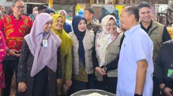 Safari Ramadhan: Jalan Gubernur Iqbal Memahami Harga Bapok dan Luka Stunting