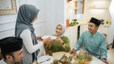 Jangan Asal Berbuka: Strategi Cerdas Mengatur Menu Ramadan bagi Penderita Darah Tinggi