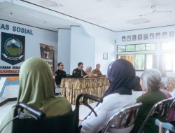 Pelaku Industri Event NTB Salurkan Zakat Mal dan Bantuan untuk 69 orang Lanjut Usia