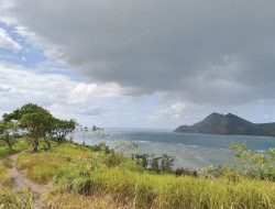 Tolang Empak Hill: Surga Tersembunyi di Sekotong yang Bikin Mata Tak Berkedip