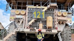 Srikandi Tambang dari Sumbawa: Vani Septiarini dan Semangat Kartini di Balik Kemudi