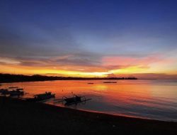 Pantai Impos, Surga Sunset yang Tenang di Lombok Utara