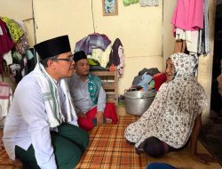Jumat Berkah BAZNAS NTB: Dari Mimbar Khutbah hingga Menyapa dan Membantu Lansia