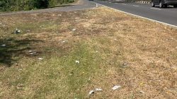 Jalur Bypass Bandara Lombok Dipenuhi Sampah, Warga Minta Pemerintah Segera Bertindak