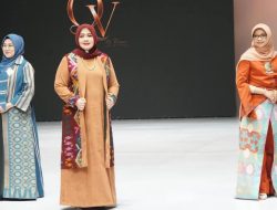 Wagub NTB Tampil Memukau, Promosikan Tenun Daerah di Indonesia Fashion Week 2026