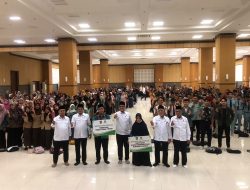 BAZNAS NTB Salurkan Bantuan untuk Guru Honorer Non-Sertifikasi dan Siswa Berprestasi di NTB
